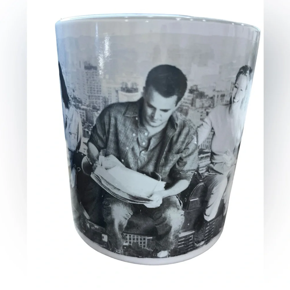 Friends TV Show 20oz Ceramic Mug Black White Cast Central Perk Coffee Cup